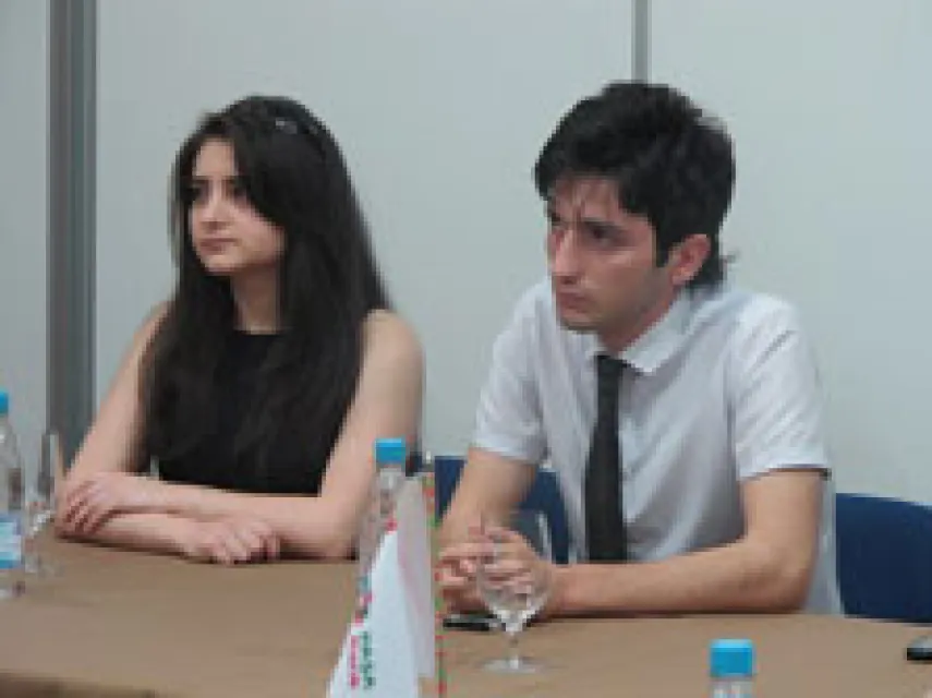 “Korporativ reputasiya: şirkətlərin etibarlılığı nədən bu qədər vacibdir” mövzusunda keçirilən esse yarışmasının final mərhələsi