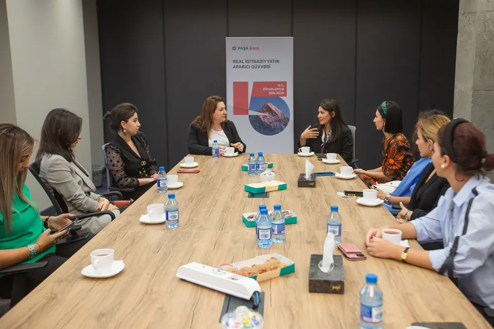 “PAŞA Bank”da “Femmes Digitales” İB-nin mentorları ilə görüş keçirilib